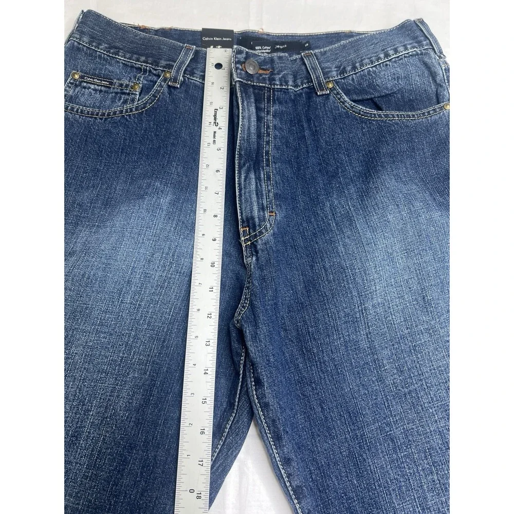Calvin Klein Men's Jeans 36x32‎ Easy Fit Tapered leg Medium Wash Cotton
